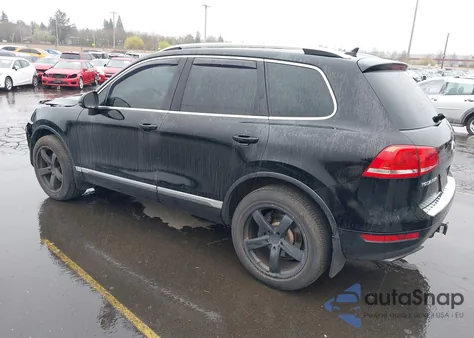 2013 Volkswagen Touareg Tdi Lux z USA, uszkodzony, nr VIN WVGEP9BP8DD003366